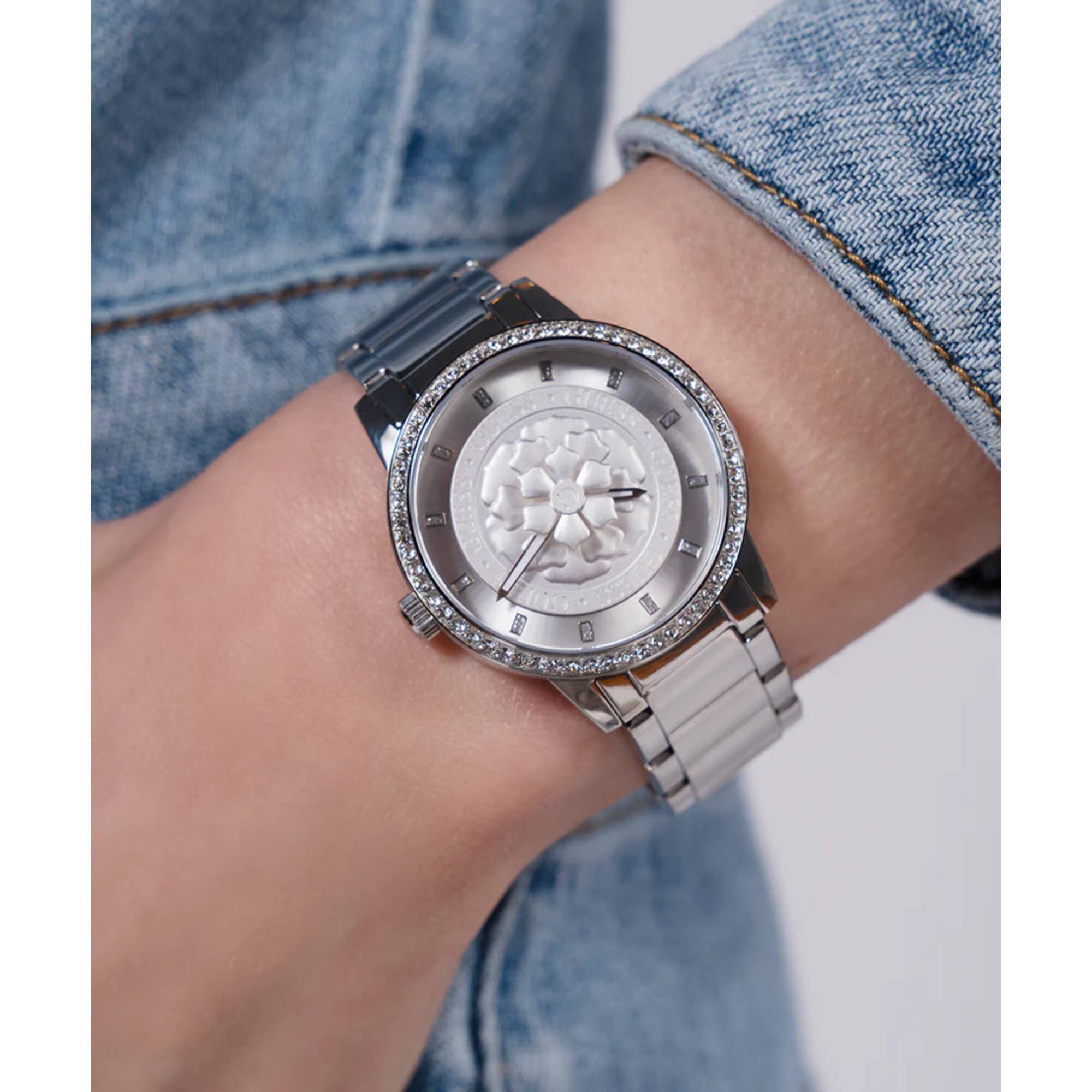 Guess Women's Analog Watch - Quartz Silver Tone Dial Silver Tone Bracelet | GW0747L1